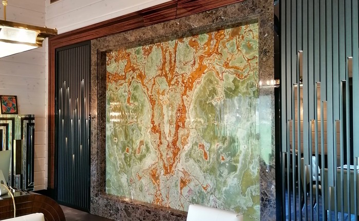 Водопад по камню Onyx Green Pakistan